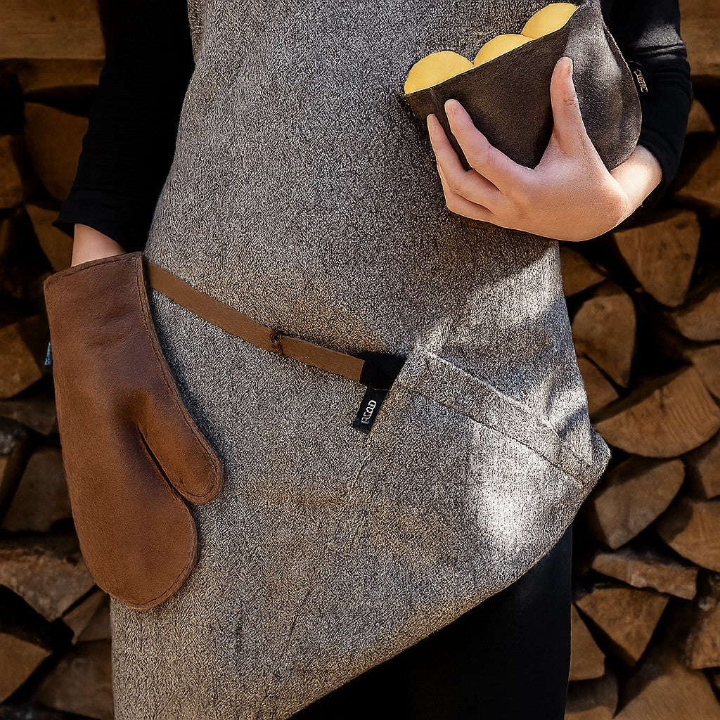 Linen Apron with Leather Details