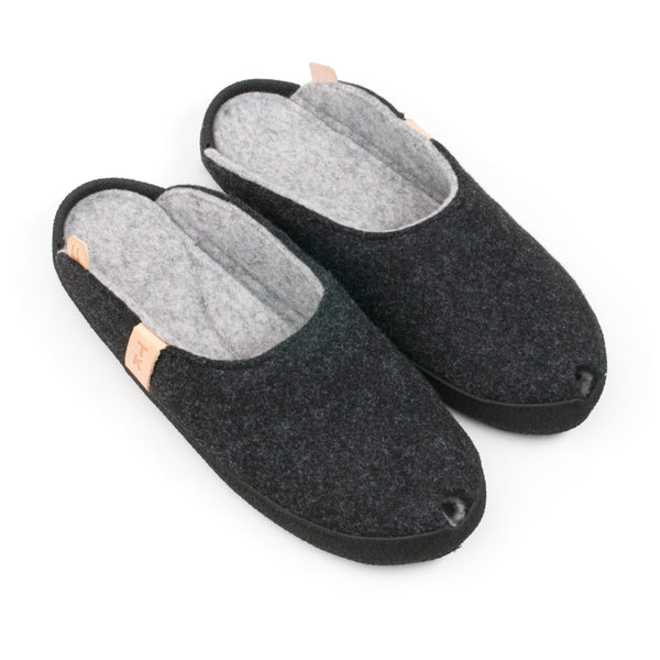 TOKU Brussels Slippers with Lambswool – Dark Gray