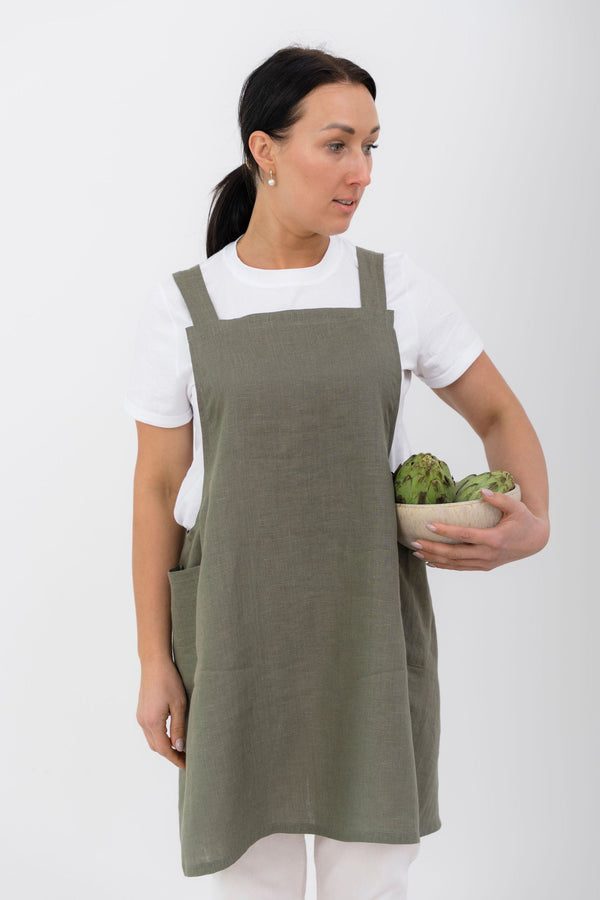 100% linen Japanese-style apron with pockets, handmade in Europe