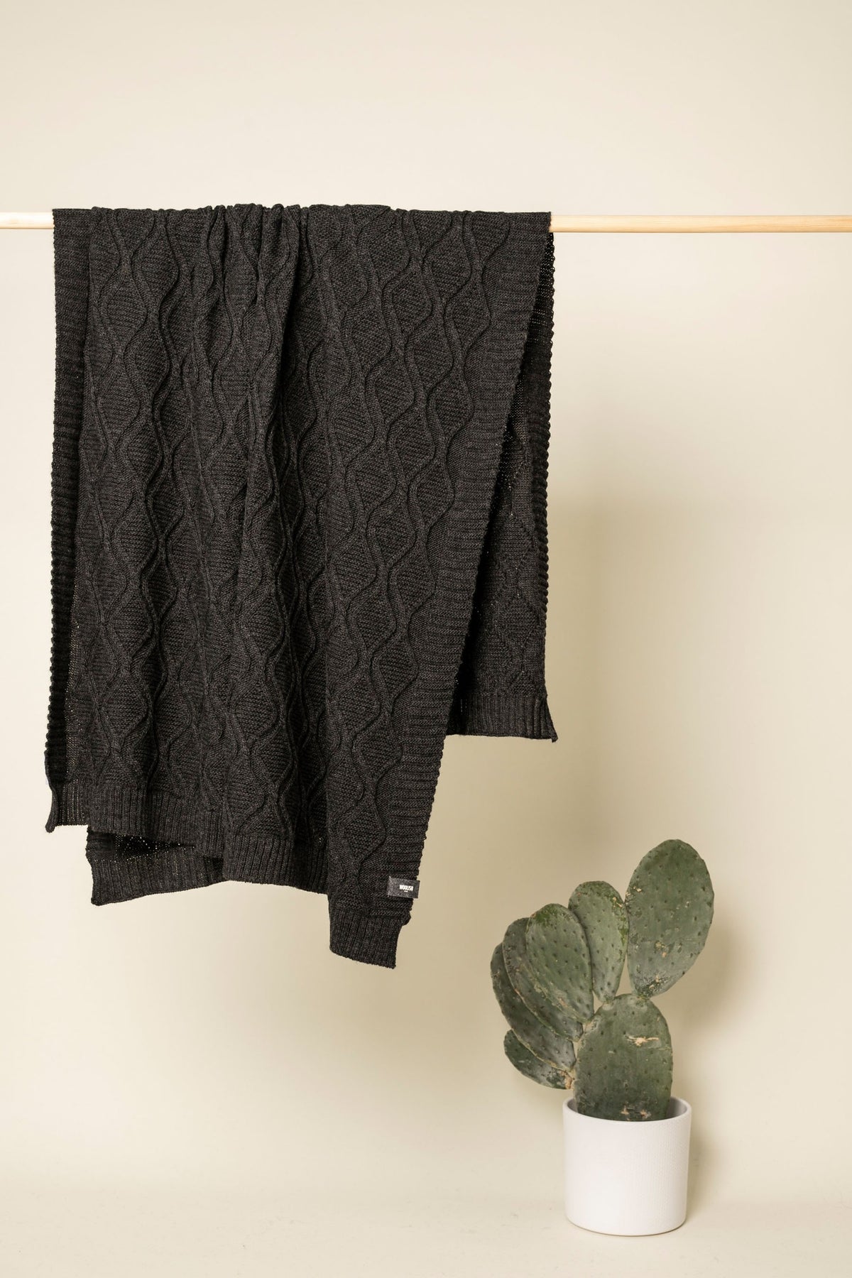 Royal merino throw - Charcoal grey